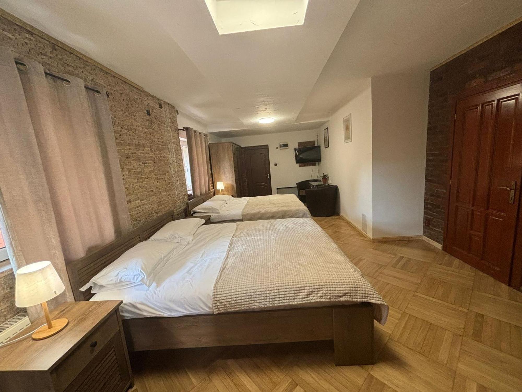 Vila Daddy Deva Exteriör bild